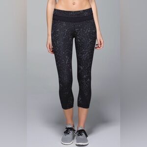 Lululemon Run: Inspire Crop II *Full-On Luxtreme (Mesh)